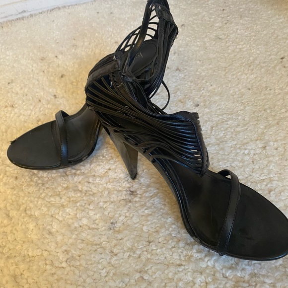 Shoes - Picture 5 of 5